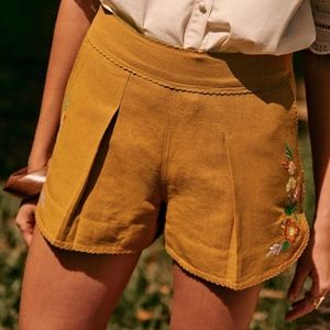 Nwt! Sezane Carmen short ochre